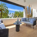 Luxurious In Puente Romano, Marbella