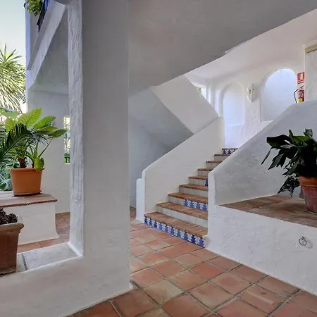 Luxurious In Puente Romano, Apartment