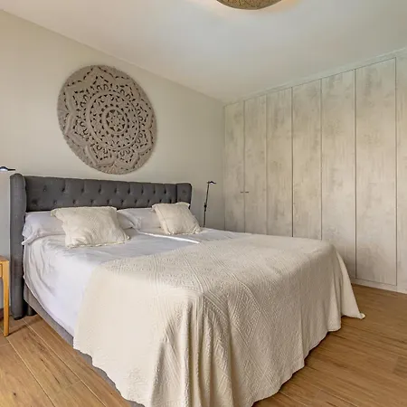 Luxurious In Puente Romano, Apartment