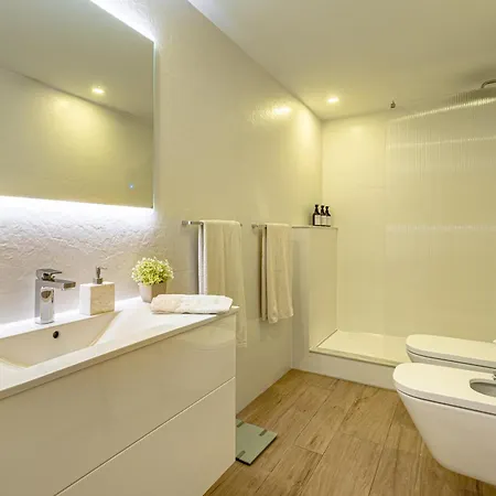 Luxurious In Puente Romano, Apartment