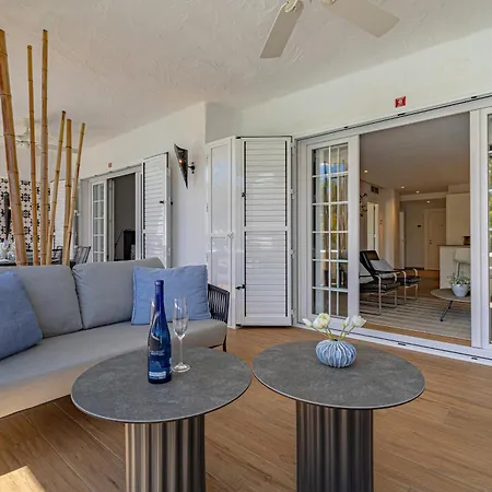 Luxurious In Puente Romano, Marbella