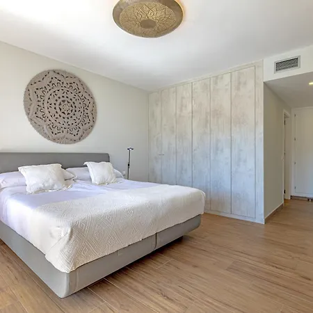 Luxurious In Puente Romano, Apartment *