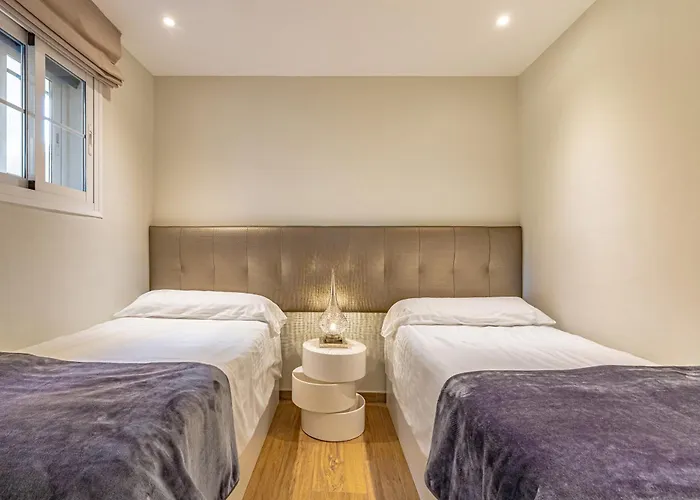 Luxurious In Puente Romano,