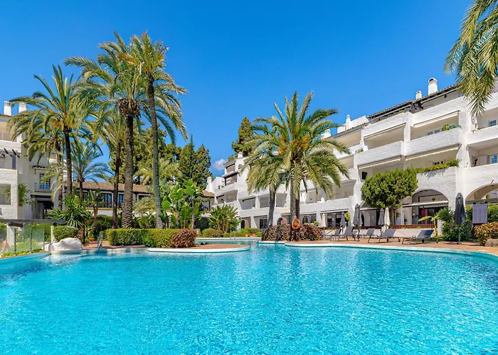 Luxurious In Puente Romano,