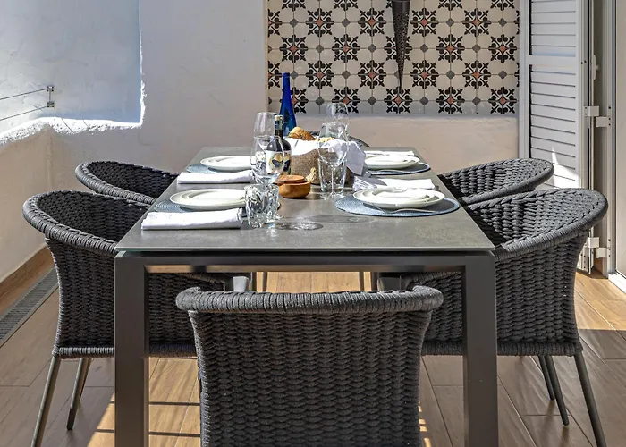 Apartament Luxurious In Puente Romano,