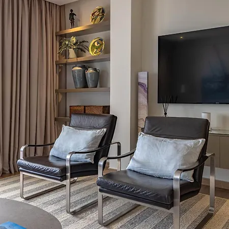 Luxurious In Puente Romano, מארבלה