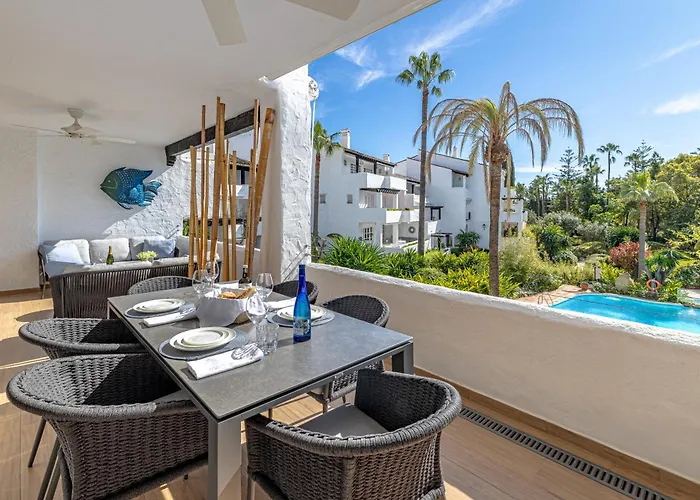 דירה Luxurious In Puente Romano, *
