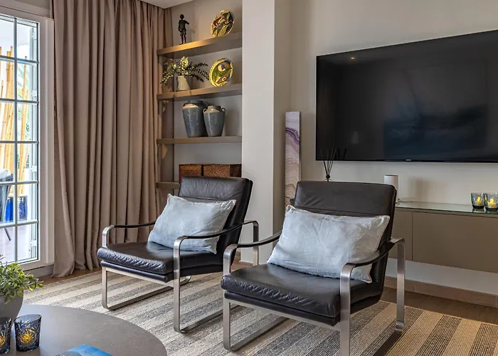 Luxurious In Puente Romano, מארבלה
