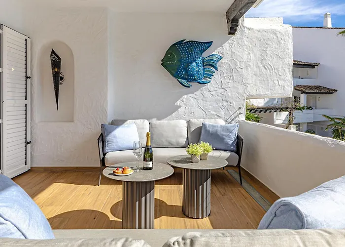 דירה Luxurious In Puente Romano, *