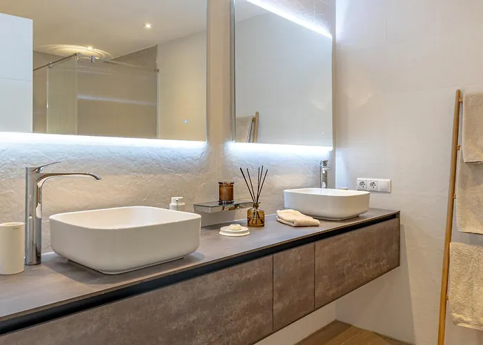 דירה Luxurious In Puente Romano,